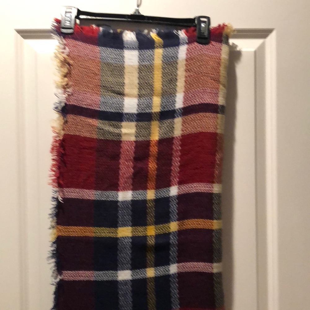 Multicolored plaid scarf